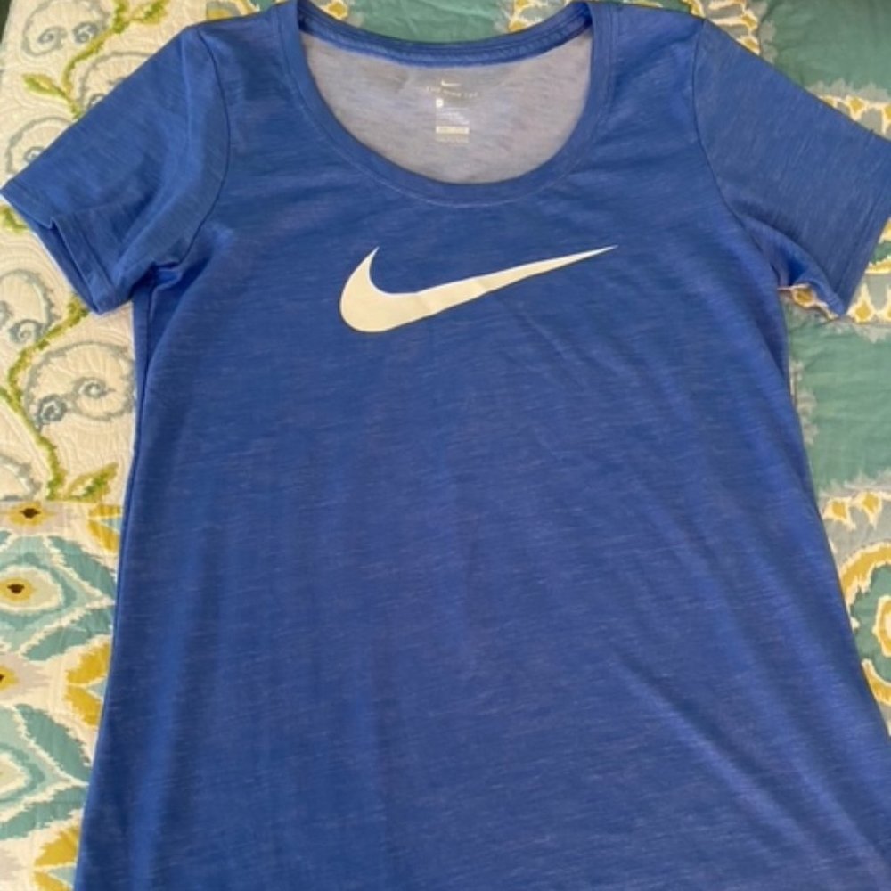 Nike Dry Fit Athletic Cut Short Sleeve Tee